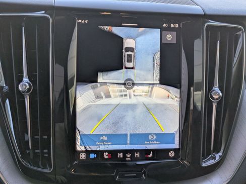 Certified 2025 Volvo XC60 B5 Plus image 20