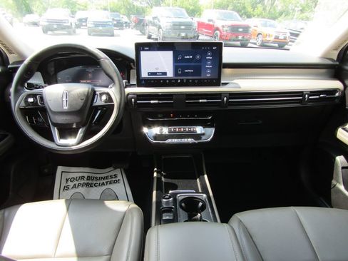 Used 2023 Lincoln Corsair AWD w/ Equipment Group 101A image 30