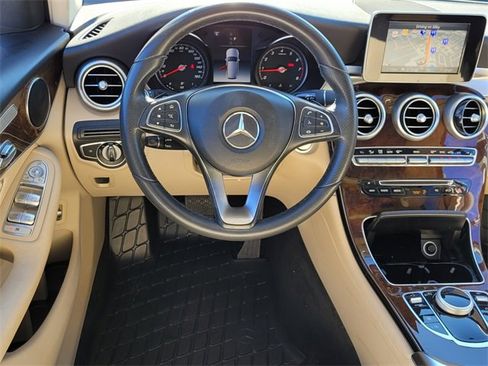 Used 2018 Mercedes-Benz GLC 300 image 10