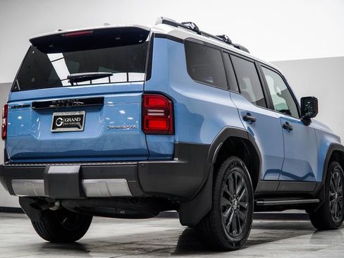 Used 2025 Toyota Land Cruiser w/ Premium Package image 15