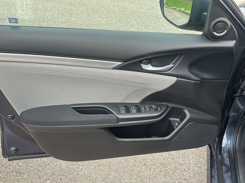 Used 2016 Honda Civic EX image 9