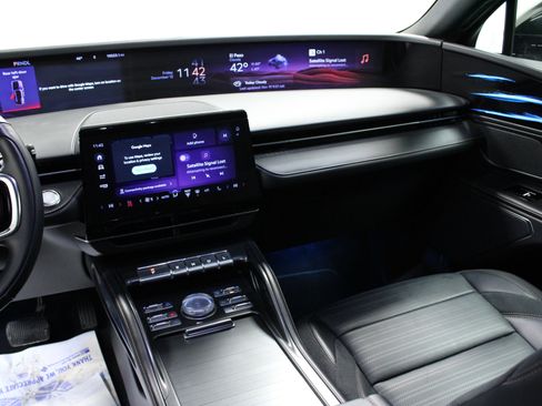 Used 2024 Lincoln Nautilus Reserve w/ Jet Appearance Package (87T) image 19