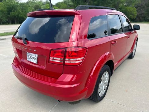 Used 2019 Dodge Journey SE FWD image 6