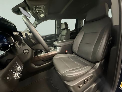 Certified 2022 GMC Sierra 1500 SLT w/ SLT Convenience Package image 24