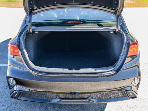 Used 2023 Kia Forte GT-Line image 15