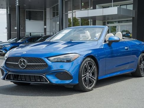 Used 2024 Mercedes-Benz CLE 300 4MATIC Cabriolet image 3