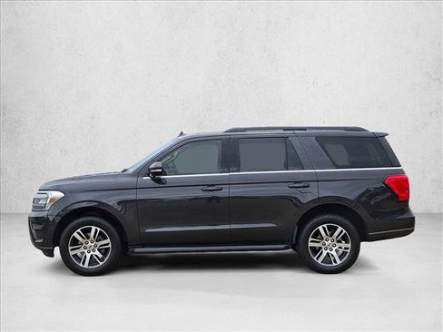 Used 2024 Ford Expedition XLT RWD image 9