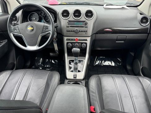 Used 2013 Chevrolet Captiva Sport LTZ FWD image 11