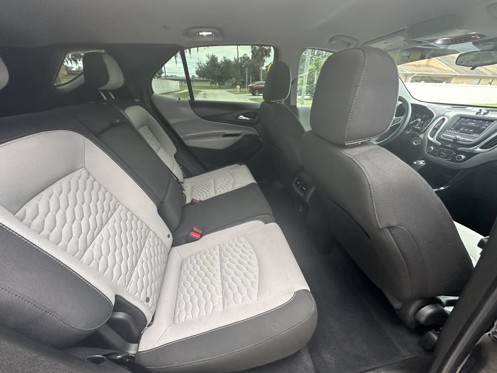 Used 2021 Chevrolet Equinox LS FWD image 11