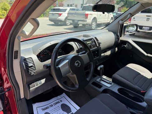 Used 2013 Nissan Frontier S RWD image 15