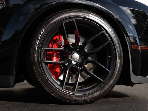 Used 2019 Dodge Challenger SRT Hellcat Redeye image 9