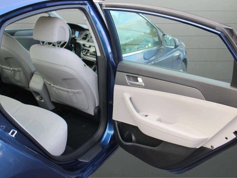 Used 2015 Hyundai Sonata SE image 15