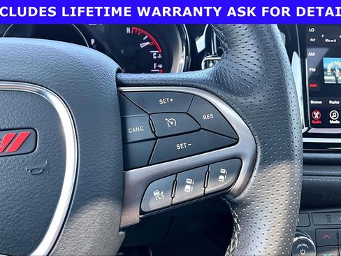 Used 2024 Dodge Durango SXT w/ SXT Blacktop Group AWD/4WD image 16