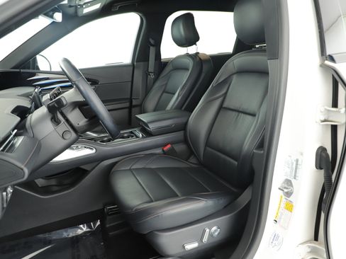 Used 2024 Lincoln Nautilus Premier w/ Jet Appearance Package AWD/4WD image 9