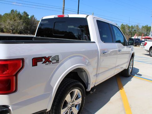 Used 2019 Ford F150 Platinum w/ Equipment Group 701A Luxury AWD/4WD image 3