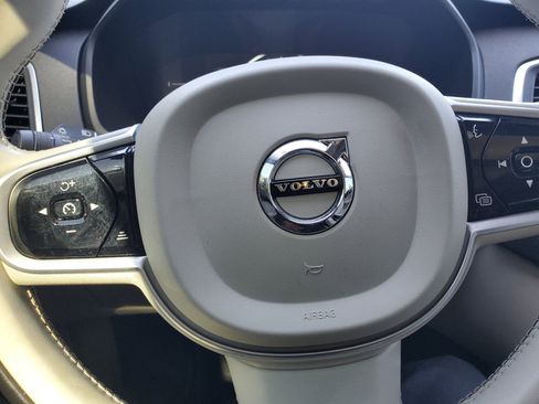 Used 2019 Volvo XC90 T5 Momentum w/ Advanced Package image 44