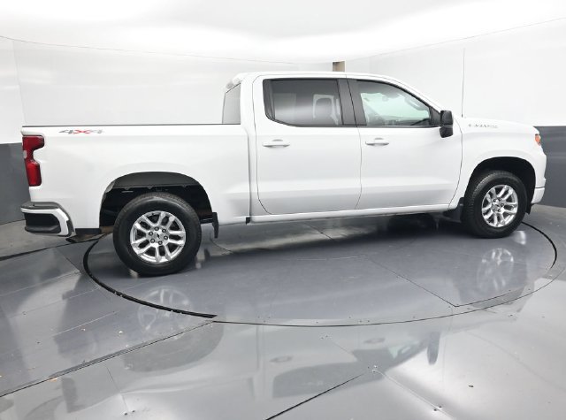 Used 2026 Chevrolet Silverado 1500 RST AWD/4WD image 3