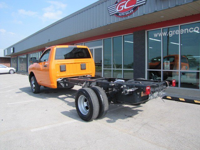 Used 2019 RAM 3500 Tradesman RWD image 4