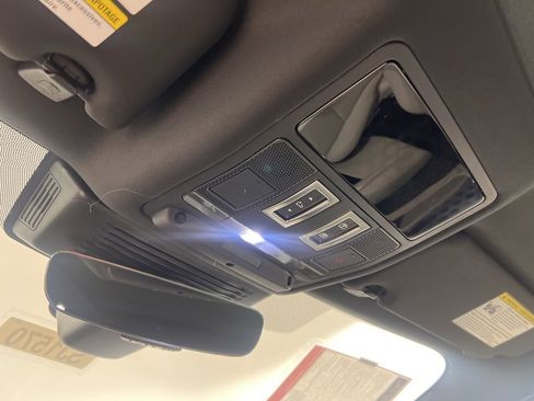 New 2026 Jaguar F-PACE R-Dynamic S image 18