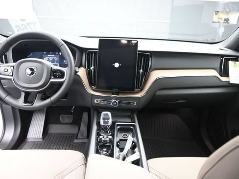 New 2026 Volvo XC60 B5 Plus w/ Protection Package Premier AWD/4WD image 9