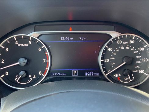 Used 2024 Nissan Altima 2.5 SV image 15