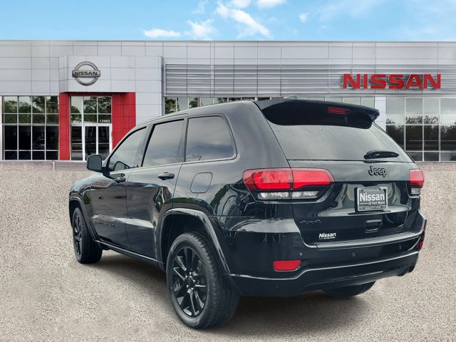 Used 2022 Jeep Grand Cherokee Laredo AWD/4WD image 7