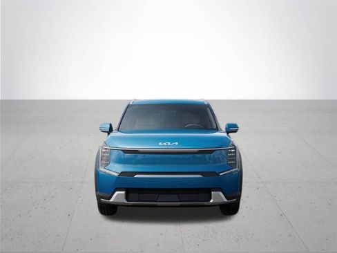 New 2026 Kia EV9 Wind AWD/4WD image 2