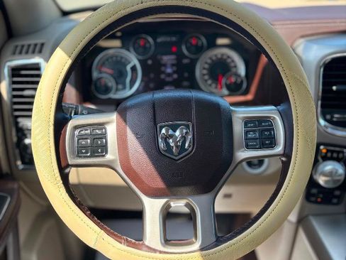 Used 2016 RAM 1500 Laramie w/ Convenience Group AWD/4WD image 18
