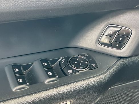 Used 2024 Ford Expedition XLT RWD image 14