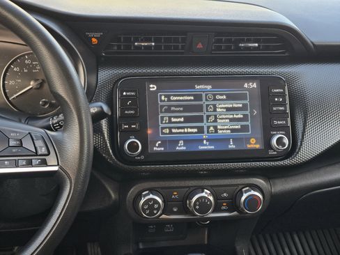 Certified 2024 Nissan Kicks SV FWD image 15