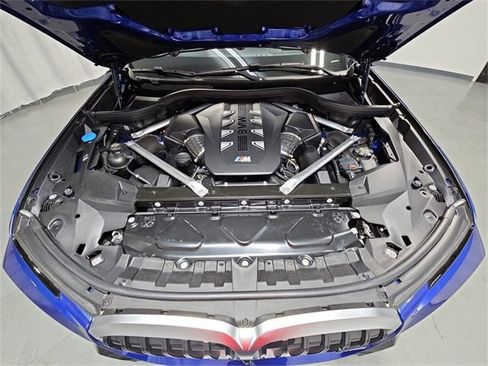 Used 2025 BMW X7 M60i image 61