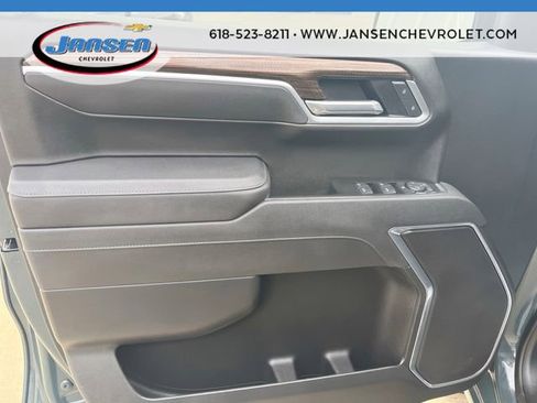 Used 2025 Chevrolet Silverado 1500 LT image 21