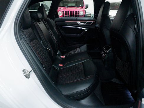 Used 2021 Audi RS 6 w/ Executive Package image 35