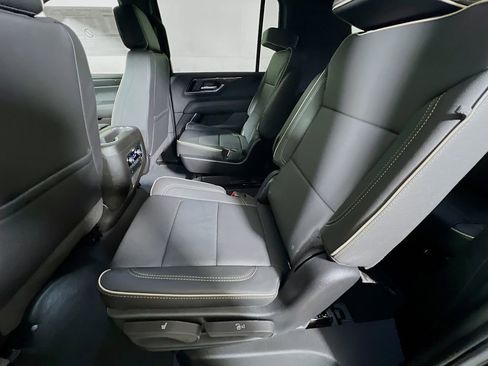New 2026 GMC Yukon XL Elevation image 19