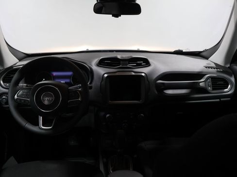 Used 2022 Jeep Renegade Latitude image 16