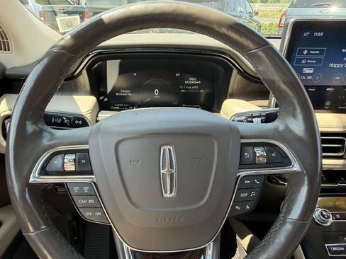 Used 2022 Lincoln Nautilus Reserve AWD/4WD image 24