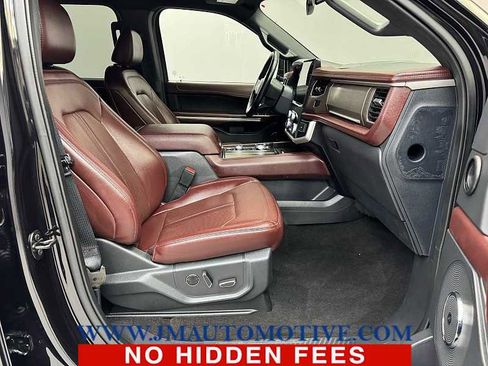 Used 2023 Ford Expedition Limited image 24