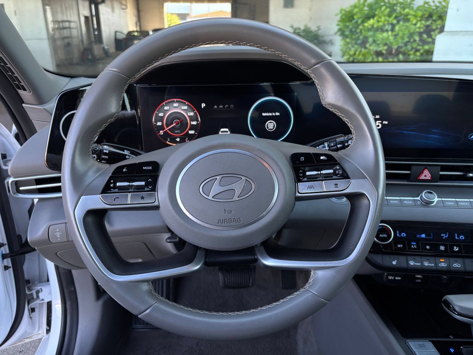 Used 2025 Hyundai Elantra SEL FWD image 28