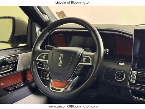 Certified 2022 Lincoln Navigator Reserve AWD/4WD image 20