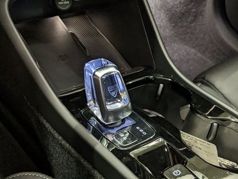 New 2026 Volvo XC40 B5 Plus w/ Protection Package Premier image 19