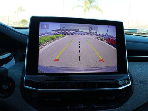 Used 2023 Jeep Compass Sport image 26