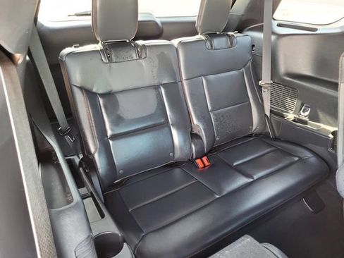 Used 2025 Ford Explorer ST-Line w/ Premium Package RWD image 15