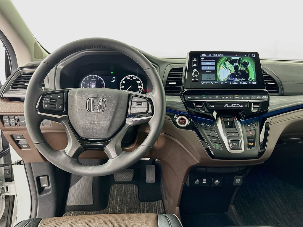 Certified 2026 Honda Odyssey Elite image 19