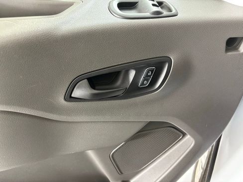 Used 2022 Ford Transit 350 XLT image 19