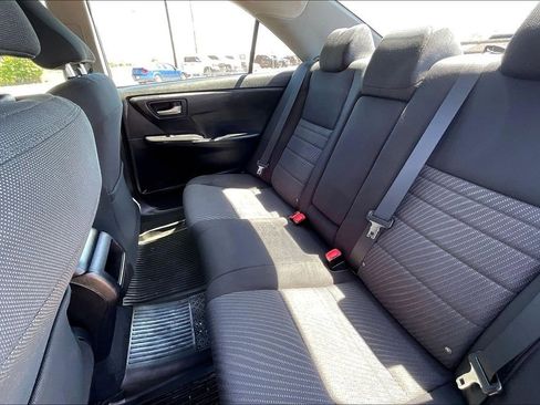 Used 2017 Toyota Camry LE FWD image 19