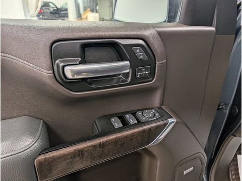 Used 2019 GMC Sierra 1500 Denali w/ Denali Ultimate Package AWD/4WD image 7