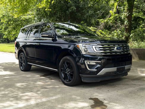 Used 2021 Ford Expedition Limited RWD image 2