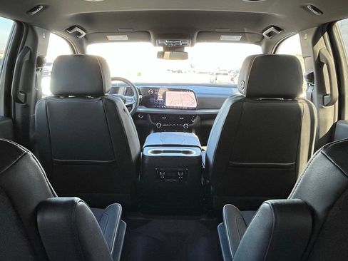 New 2026 Chevrolet Suburban Premier AWD/4WD image 29