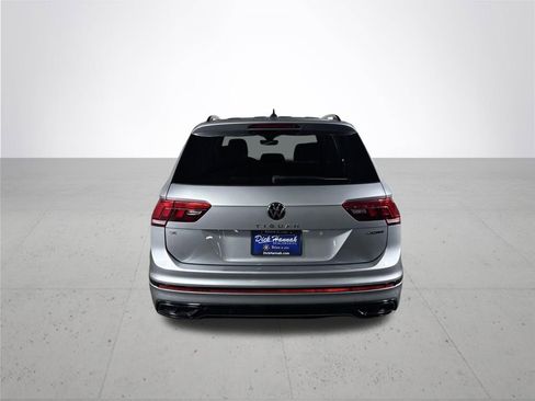 Used 2022 Volkswagen Tiguan SE R-Line image 7