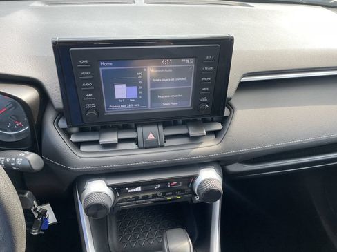 Used 2019 Toyota RAV4 LE w/ All Weather Liner Package AWD/4WD image 18